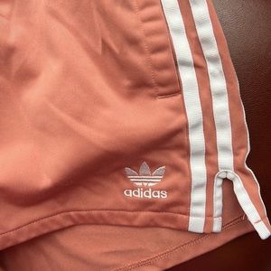 Xs adidas shorts peach